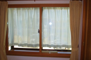 出窓に内窓を取付しました。　高松市